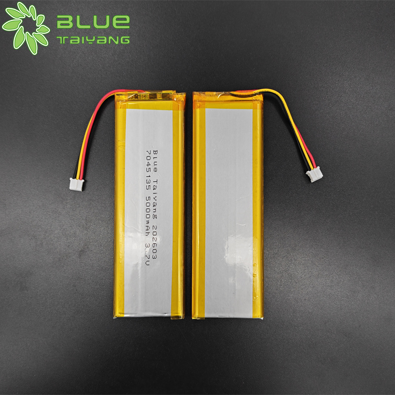 high capacity 7045135 li polymer small battery 3.7v 5000mah tablet pc battery
