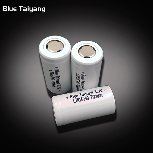 cylindrical Flat head rechargeble LiR16340 3.7v 700mAh li-ion Battery